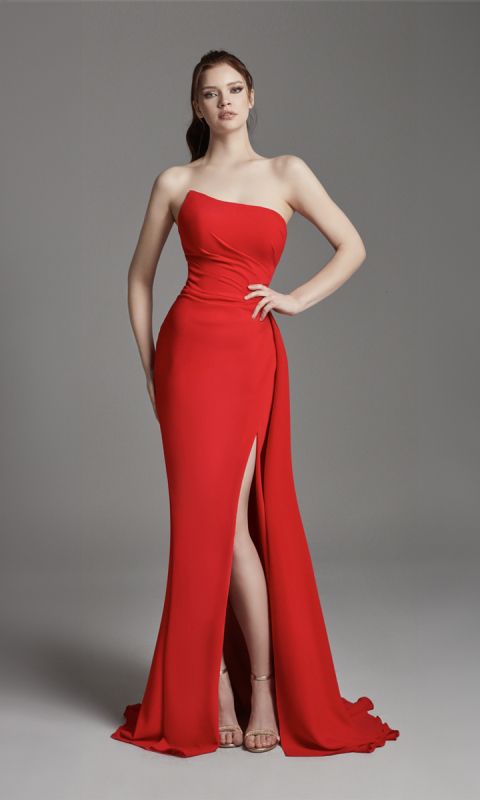 Czerwona suknia wieczorowa z asymetrycznym dekoltem _34