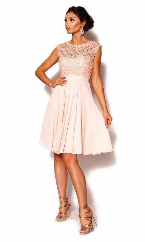 M&M - Delikatna sukienka w kolorze brzoskwiniowym. Model:IP-2461 - Rozmiar: 36(S)