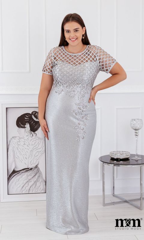 M&M - Elegancka maxi sukienka z krótkim rękawkiem w kolorze srebrnym. Model: CU-4370 - Rozmiar: 44(XXL)