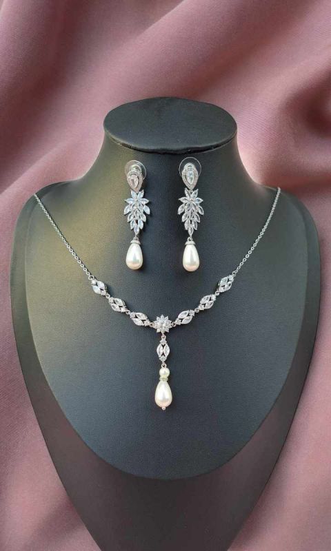 Komplet NURIA, srebrny z perłą i cyrkonią