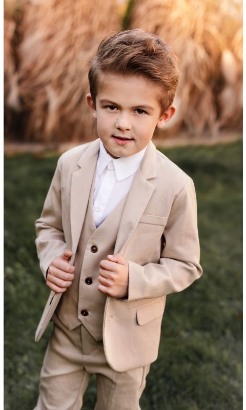 Latte elegancki garnitur dla chłopca beżowy