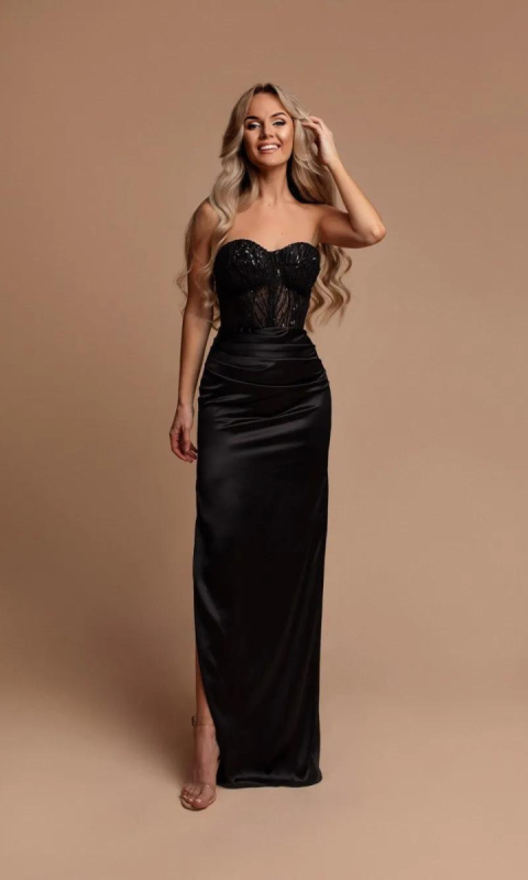 Sukienka z cekinowym gorsetem czarna