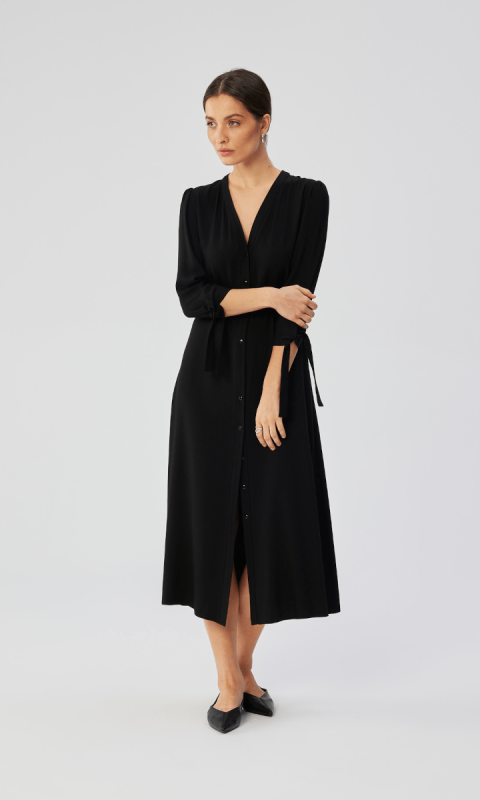 Sukienka z wiązanymi mankietami-czarna