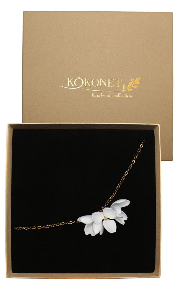 Bransoletka delikatna z kwiatami 3d handmade w pudełku elegancka złota stal Bransoletka delikatna z kwiatami 3d handmade w pudełku elegancka złota stal