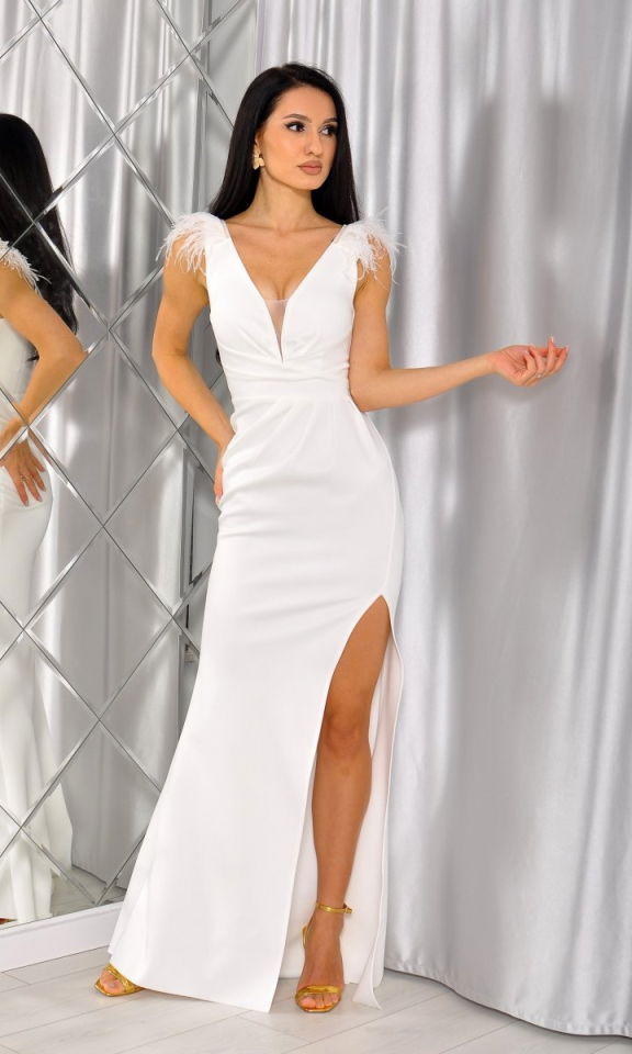 M&M - Sukienka maxi ślubna z drapowaniem po boku oraz piórkami na ramionach w kolorze białym. MODEL: PW-7732 - Rozmiar: 34(XS)
