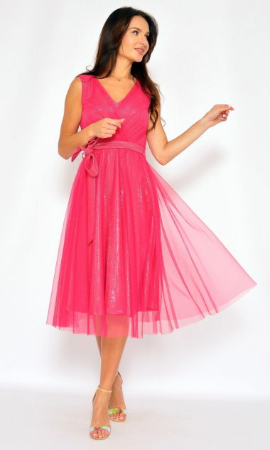 M&M - Elegancka sukienka midi na szerszym ramiączku w kolorze amarantowym. Model: DN-7581 - Rozmiar: 36(S)