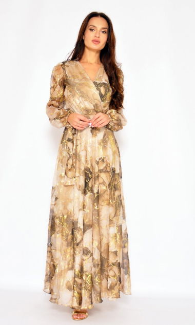 M&M - Maxi sukienka w kolorze beżowo-brązowym z długim rekawem .MODEL: SR-7602 - Rozmiar: 38(M)
