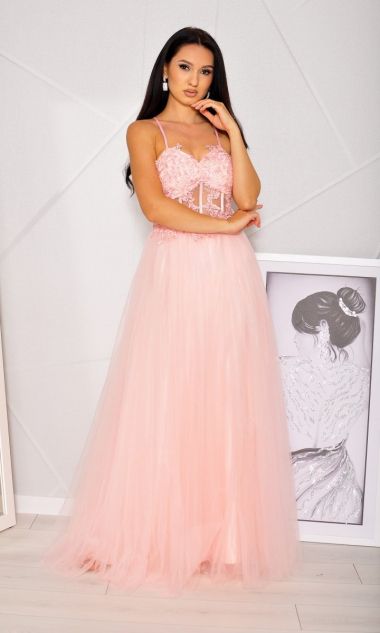 M&M - Sukienka maxi tiulowa z ozdobną gorsetową górą w kolorze jasnego różu. MODEL: IP-8179 - Rozmiar: 36(S)