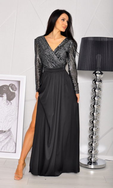 M&M - Sukienka maxi z długim rękawem i cekinową stalową górą oraz czarnym a'la satynowym dołem. MODEL:LC-7715 - Rozmiar: 34(XS)