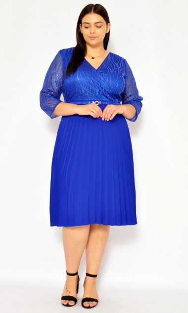 M&M - Sukienka midi z plisowaną spódnicą w kolorze szafirowym. MODEL:CU-7451 - Rozmiar: 46(XXXL)