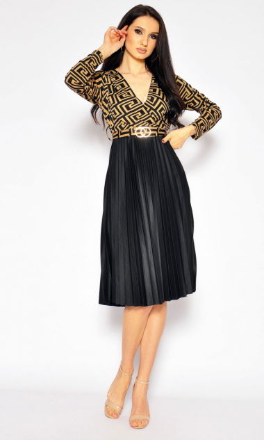 M&M - Zwiewna plisowana sukienka z brązowo-czarną górą. MODEL: RR-7154 - Rozmiar: uniwersalny