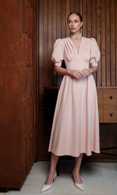 STELLA Sukienka Rozkloszowana Midi 352 z Bufiastym Rękawem Puder XS