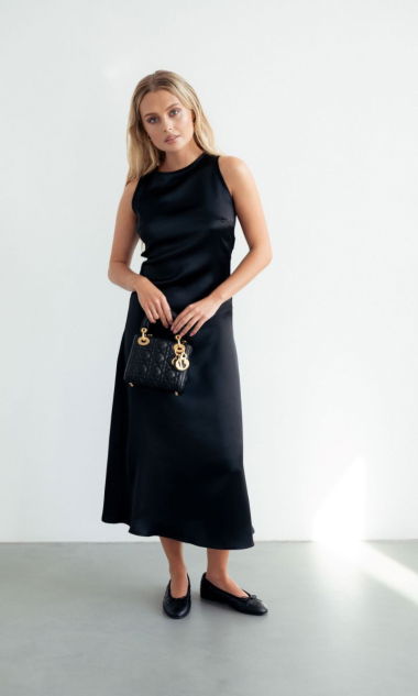 FLORYDA BLACK Sukienka midi w kolorze czarnym