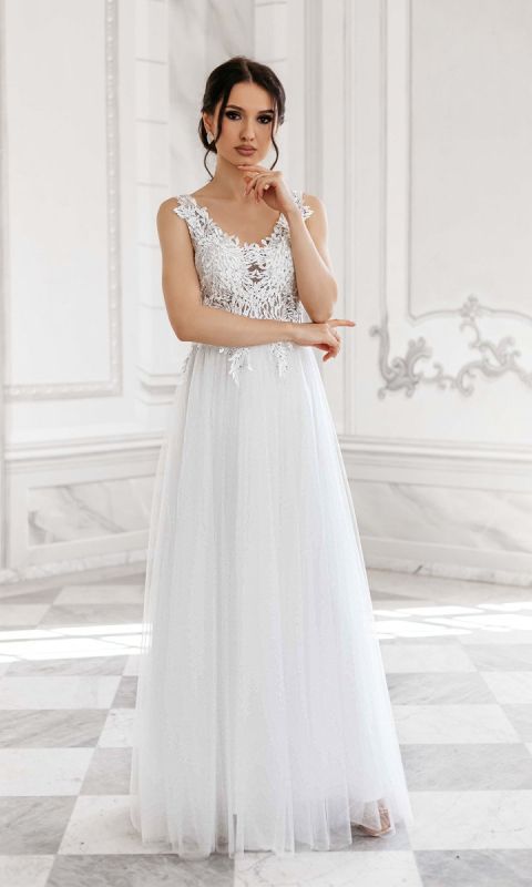 M&M - Olśniewająca sukienka maxi z haftem i tiulowym dołem w kolorze białym Model: PW-4061 - Rozmiar: 34(XS)