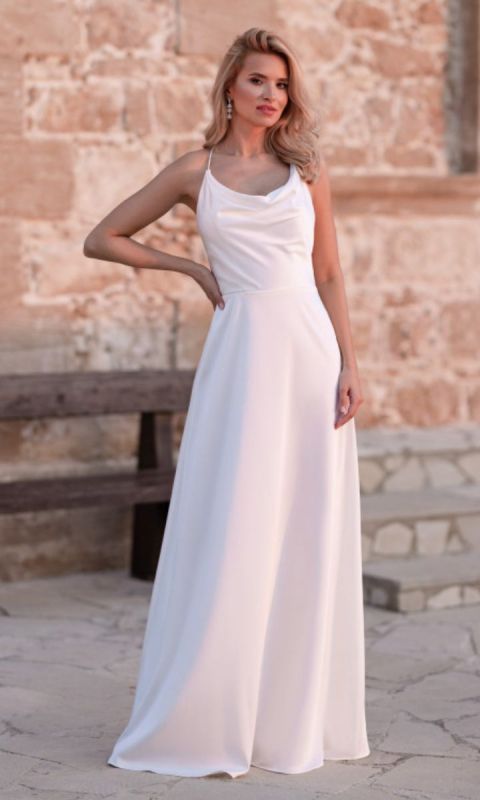 Satynowa suknia wieczorowa z marszczonym dekoltem w kolorze białym 34