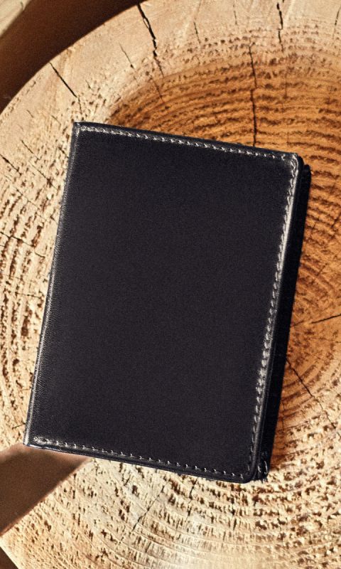 Elegancki męski skórzany portfel czarny