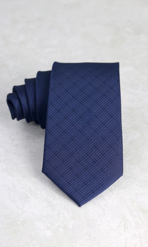 Granatowy krawat z fakturą