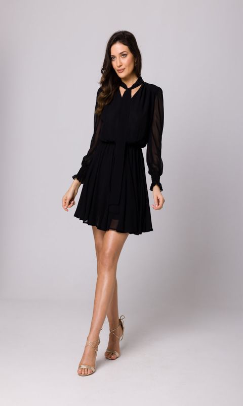 Sukienka szyfonowa z klinami-czarna
