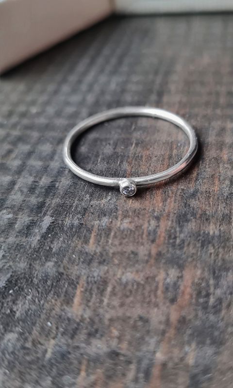 Pierścionek zaręczynowy z brylantem - srebro 